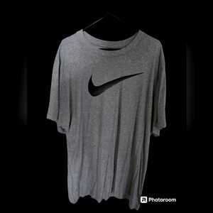 Nike T-shirt
